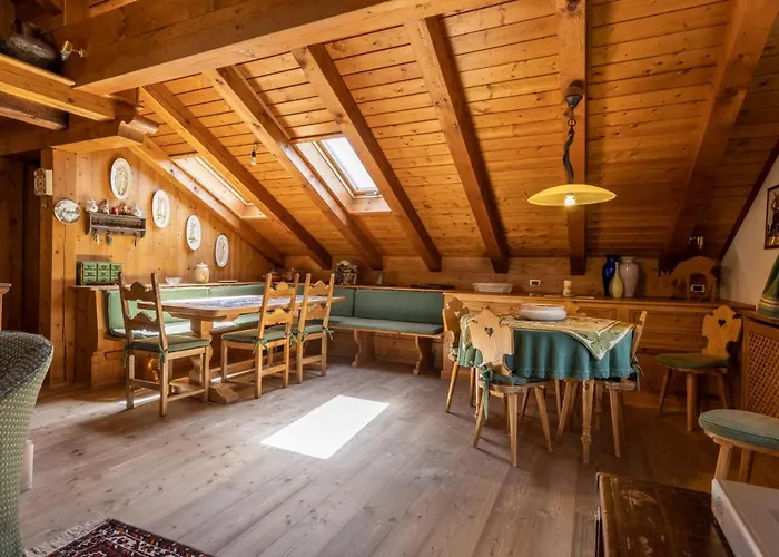 Apartment Mansarda Belvedere - Panoramica E Wellness *